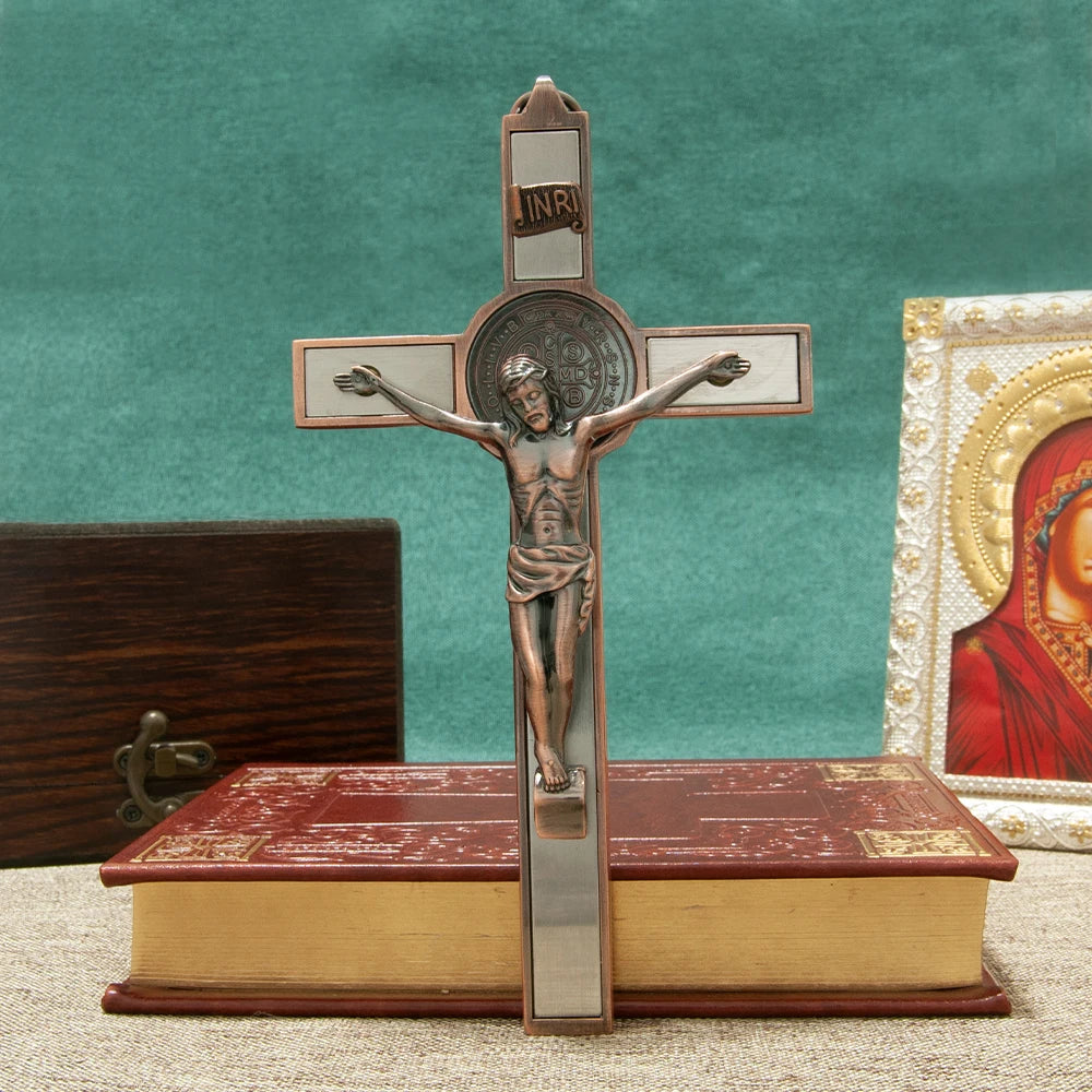 Cruz Católica HTISOK con Medalla de San Benito – Decoración Religiosa de Pared 17,5 cm