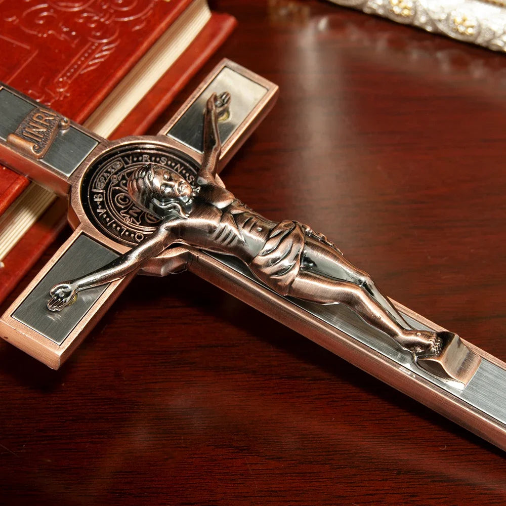 HTISOK – Cruz Católica con Imagen de Jesús | Decoración de Pared y Cruz de Oración de Aleación Metálica